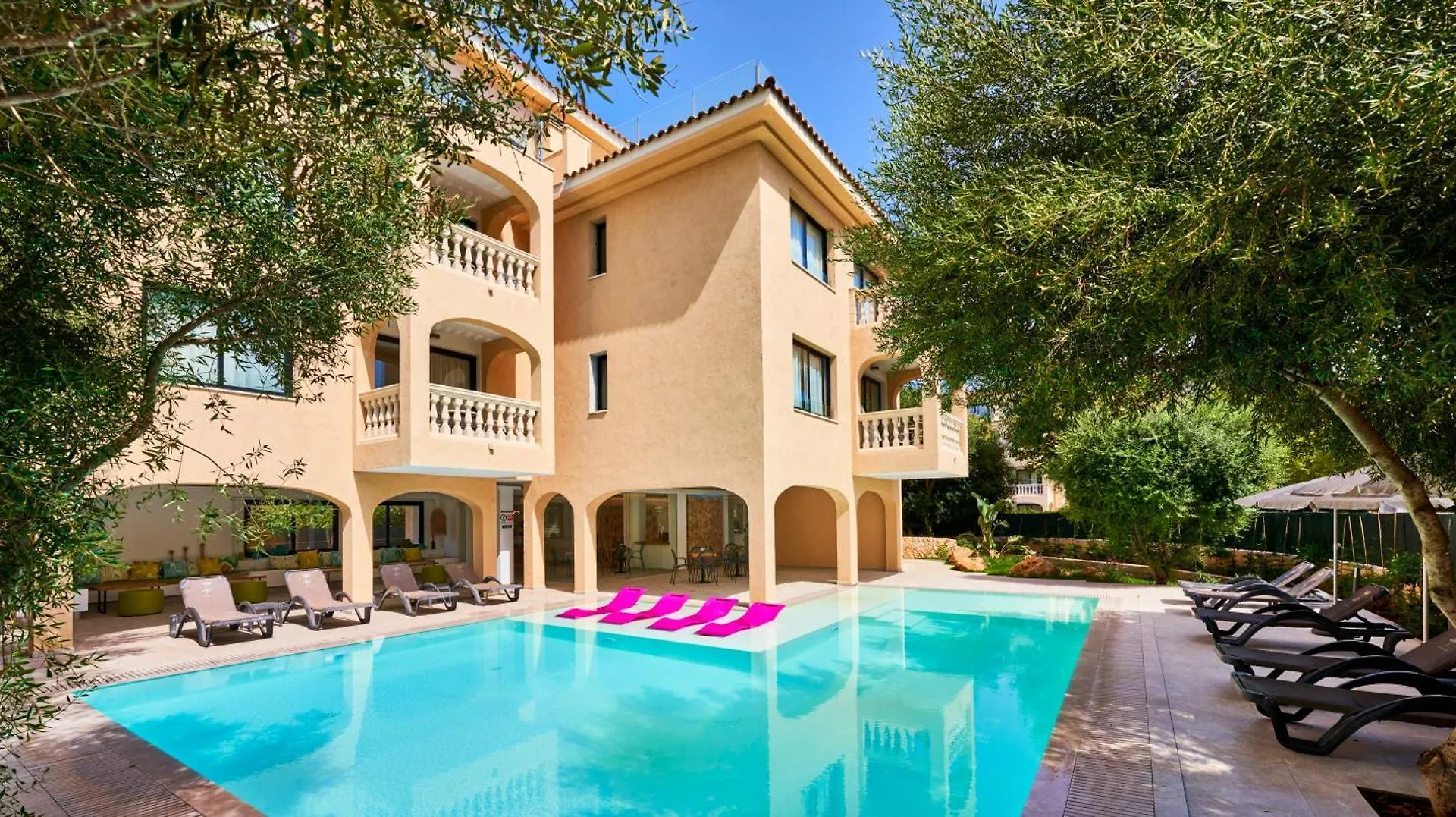Apartamentos Sinfony Canyamel